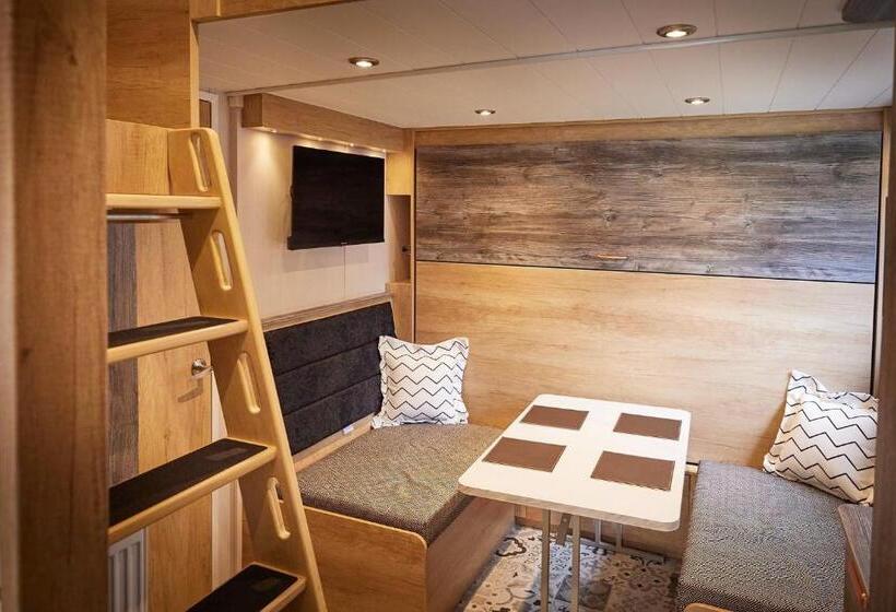 Дом 1 Спальня, Stratheck Holiday Park