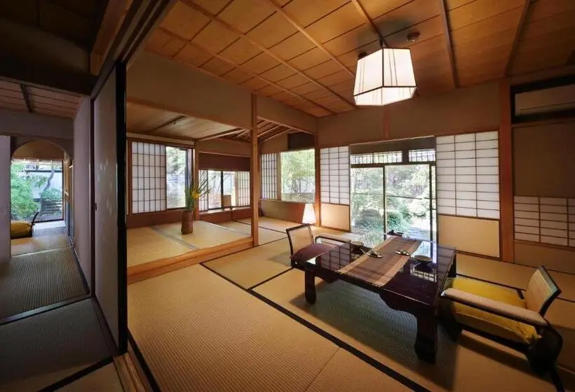 スイート, 天童荘 Tendoso