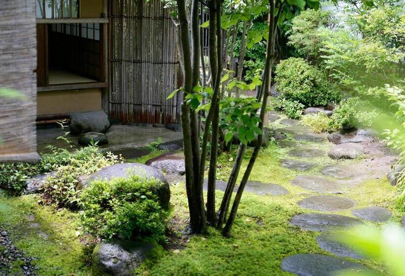 Люкс, 天童荘 Tendoso