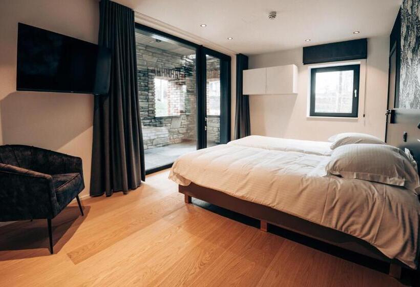 스탠다드 룸, Clos Nestor