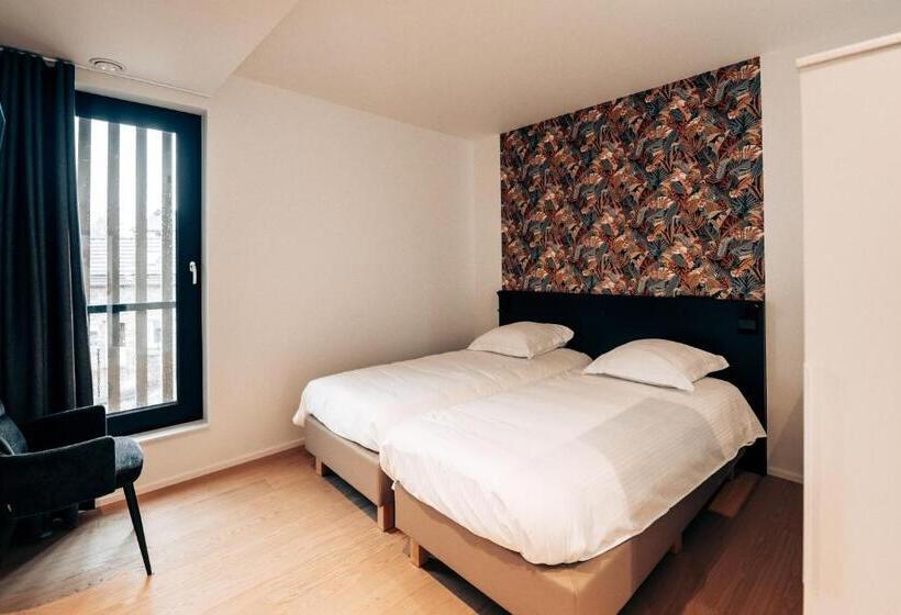 스탠다드 룸, Clos Nestor