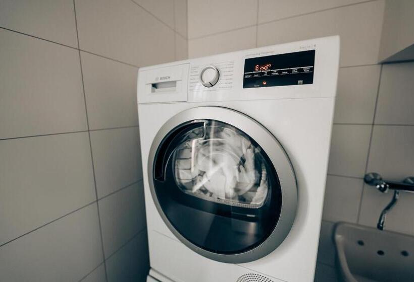 침실 1개 주택, Clos Nestor