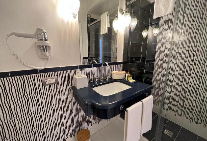 Номер Стандарт с Террасой, Milky Suites Positano