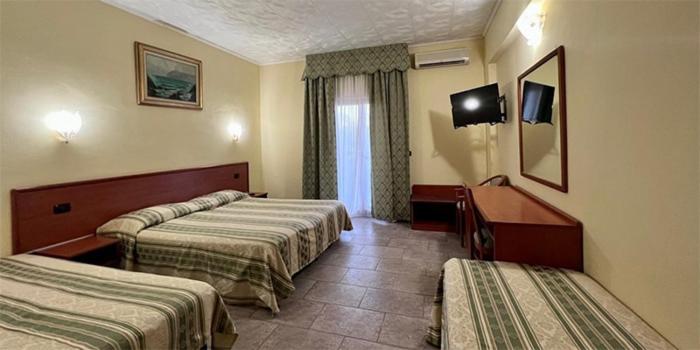 Четырехместный Номер Стандарт, Costa Hotel Sybaris