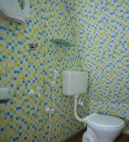 חדר סטנדרט נוף לבריכה, Greenleaf Resorts And Restaurant