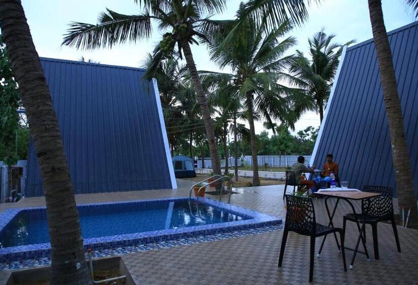 סוויטה משפחתית, Greenleaf Resorts And Restaurant