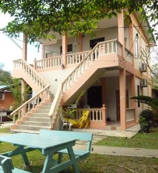 غرفة ديلوكس ثلاثية, Cheers Garden Chalet