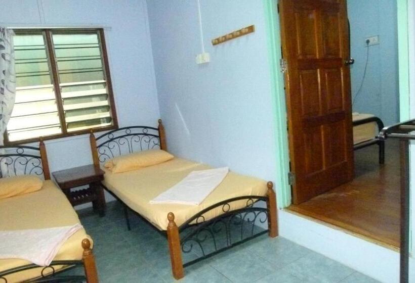 غرفة عائلية, Cheers Garden Chalet