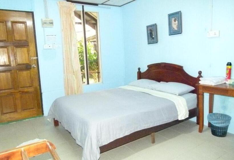 اتاق استاندارد با چشم‌انداز باغ, Cheers Garden Chalet