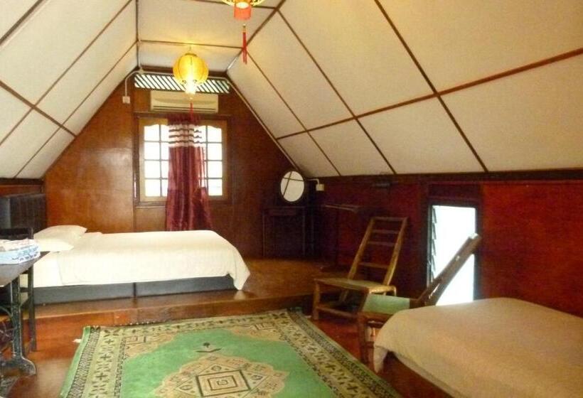 اتاق استاندارد سه تخته با سرویس بهداشتی مشترک, Cheers Garden Chalet