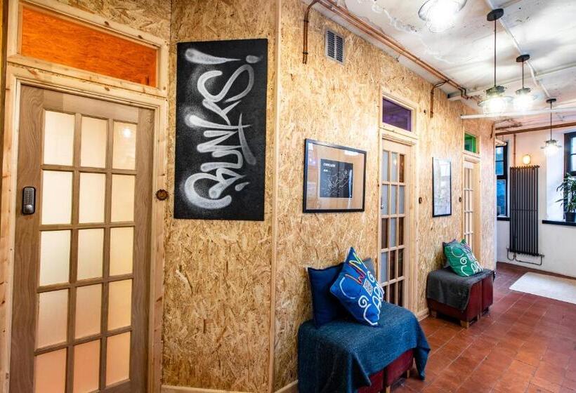 Трехместный Номер Стандарт Совместная Ванная, Cwmcarn Hotel & Bunkhouse