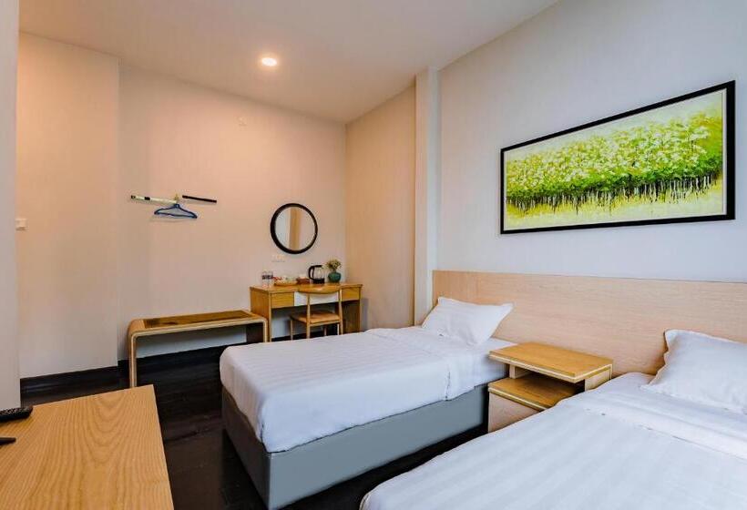 标准间, Mountain Valley Resort