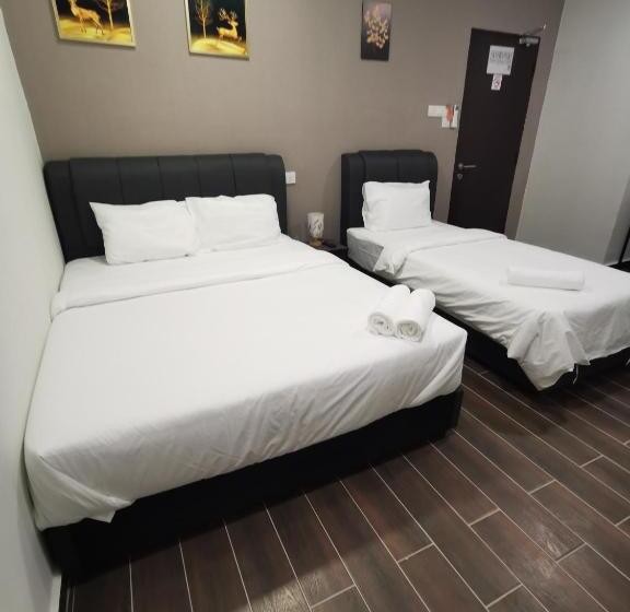 غرفة قياسية ثلاثية, Mutiara