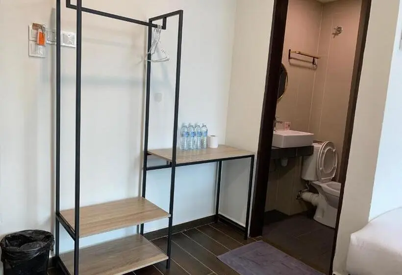スタンダード4人部屋, Mutiara