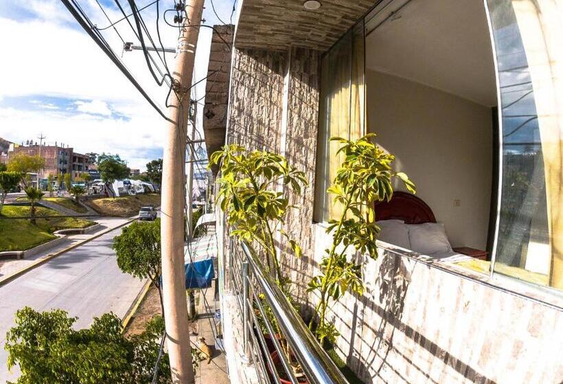 غرفة قياسية مزوَّدة بشُرفة, Tierra Viva Huamanga