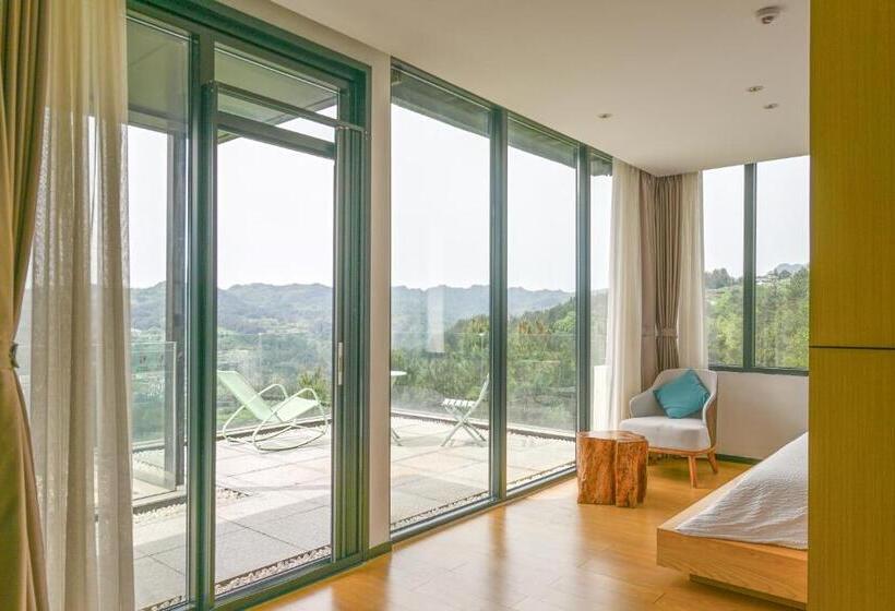 غرفة قياسية مزوَّدة بتراس, Xman Valley Sunrise Resort