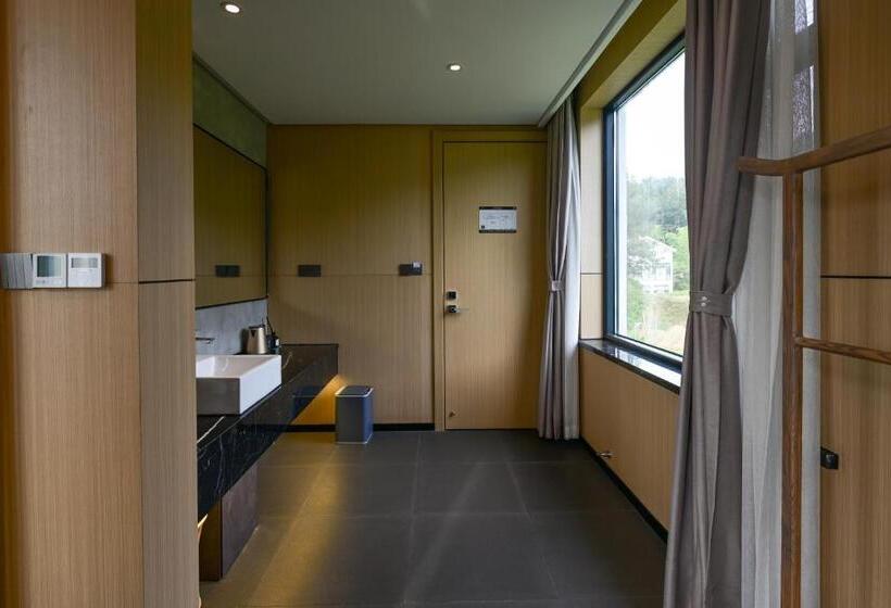 غرفة قياسية مزوَّدة بتراس, Xman Valley Sunrise Resort