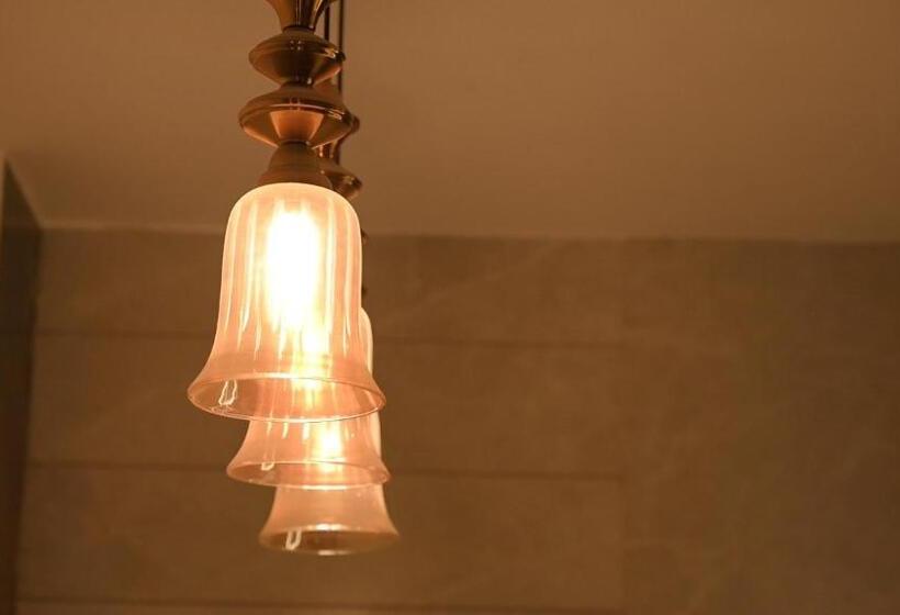 اتاق لوکس با تخت بزرگ, Kamal Resorts   The Luxury Of Being Yourself