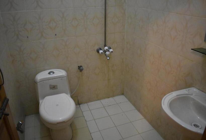 行政套房, 17 Guest House