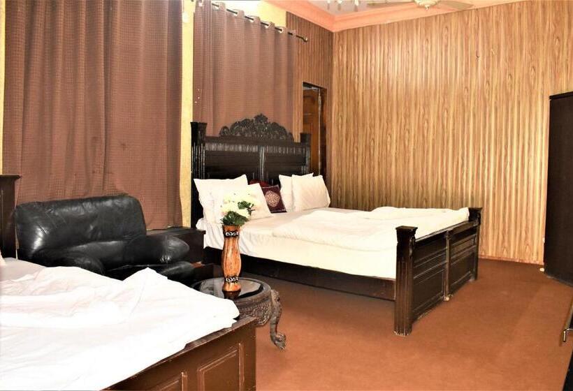 标准间, 17 Guest House