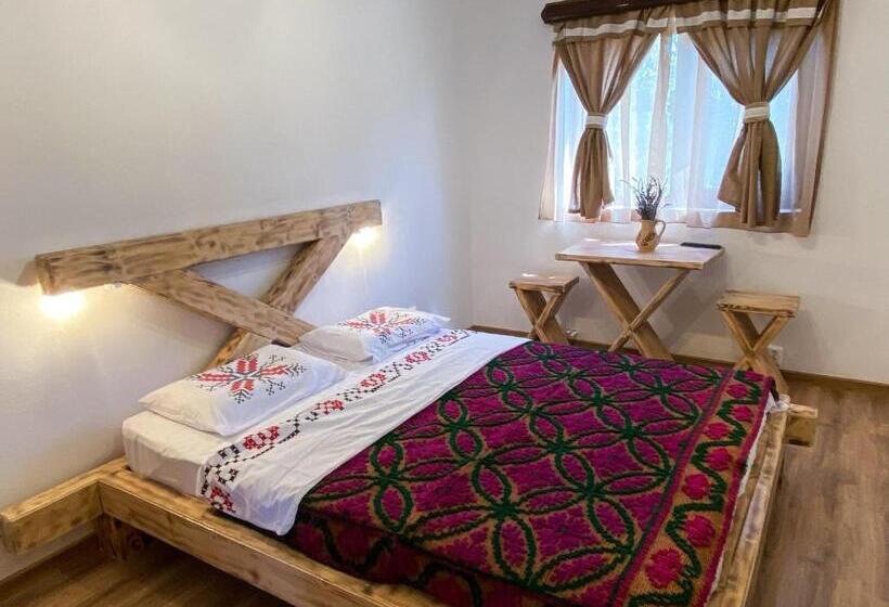 Номер Deluxe, Pensiunea Casa Hărăbor