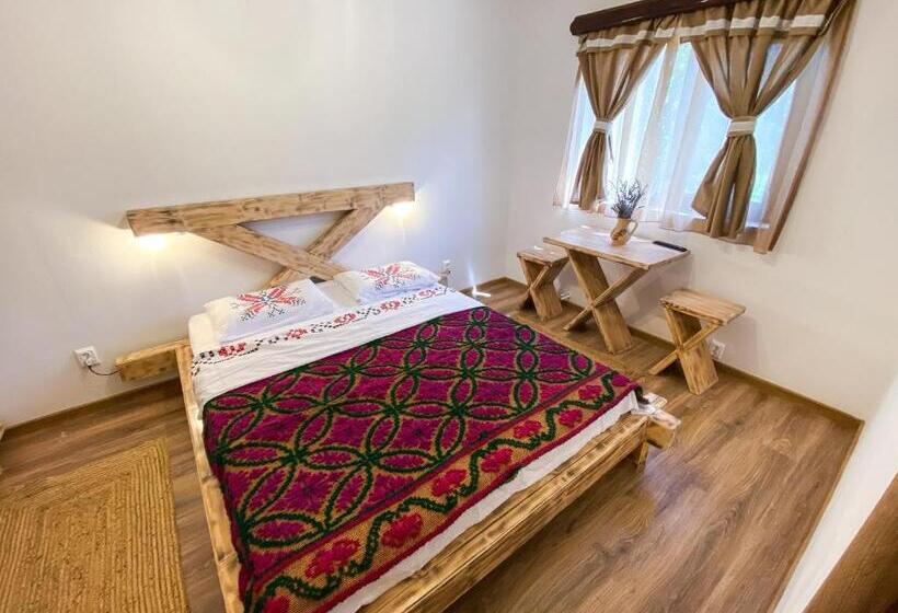 Номер Deluxe, Pensiunea Casa Hărăbor