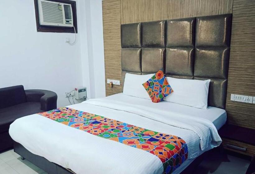 トリプルクラシックルーム, Pop Raj Hotel Oyo