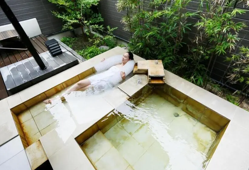 Standard room with outdoor bath, 湯本庵清姫