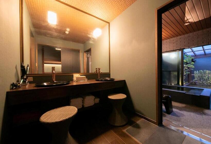 Suite with Hot Tub, 湯本庵清姫