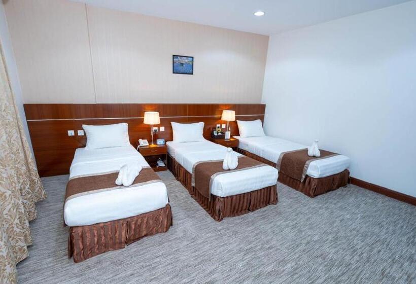 Economy Triple Room, Rizq Palace Hotel فندق قصر رزق