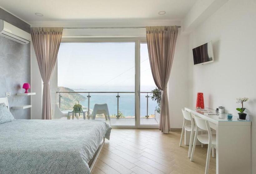 غرفة قياسية مطلّة علي البحر مزوَّدة بشُرفة, Talè Gioiosa