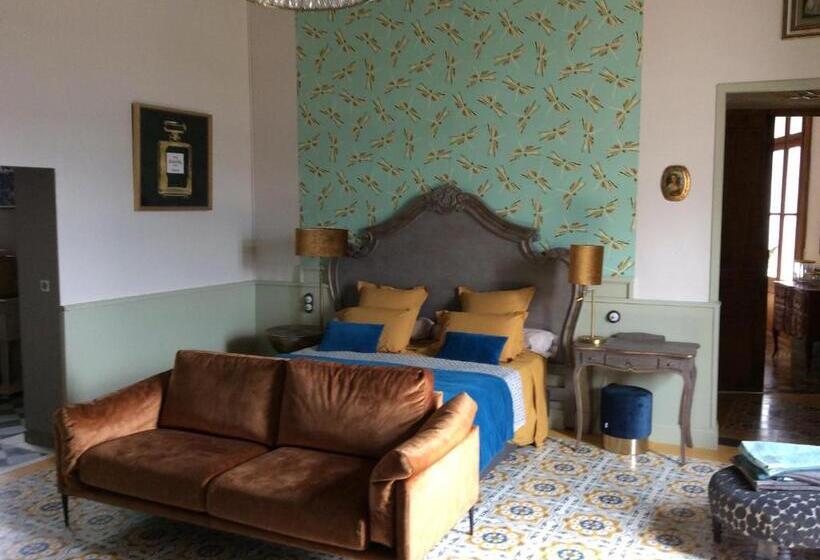 غرفة ديلوكس, Teva