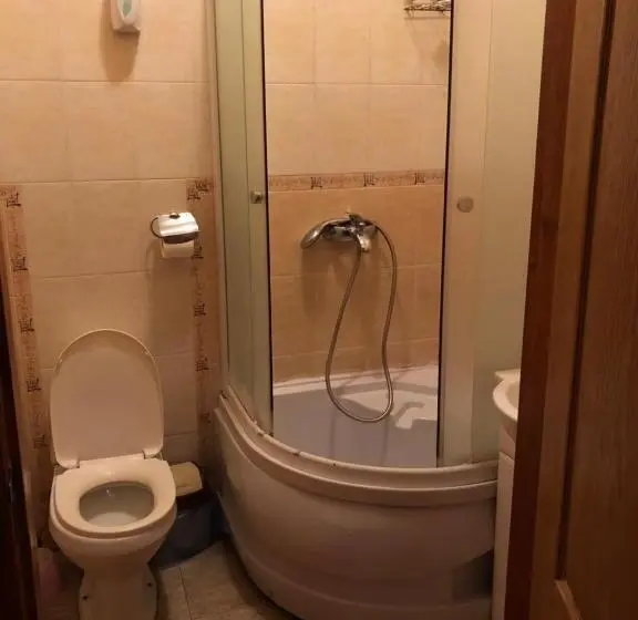 Suite, Daniel