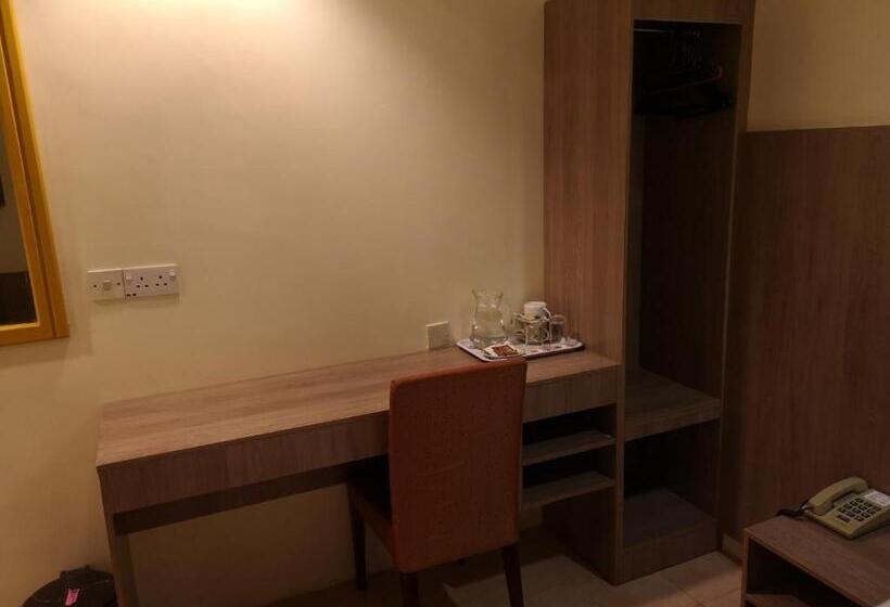 غرفة قياسية, Ambassador 1