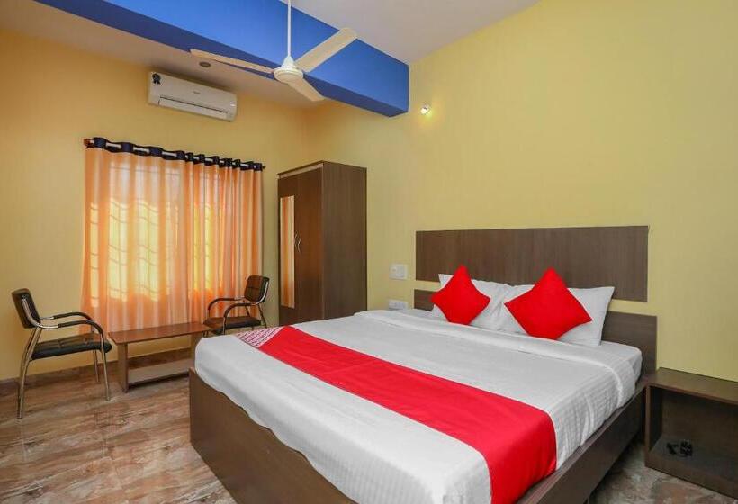 חדר קלאסי לשלושה, Collection O 19289 The Olive Grand