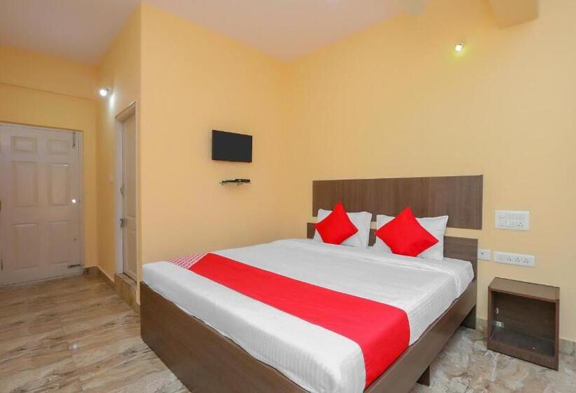 חדר קלאסי לשלושה, Collection O 19289 The Olive Grand