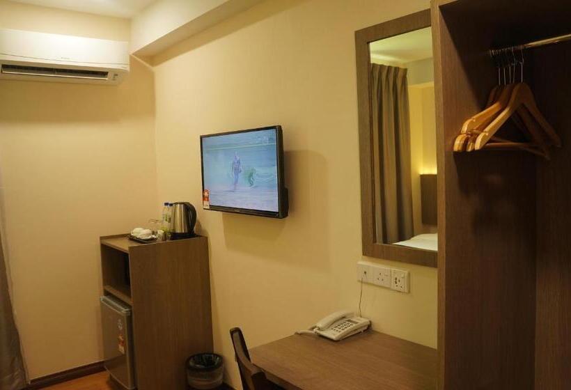 חדר דלוקס, Labuan Jati