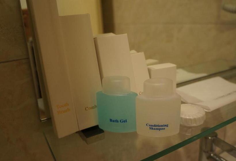 חדר סופריור עם מיטת קינג, Labuan Jati