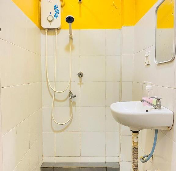 חדר משפחתי, Suza Hostel