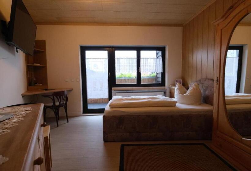 Номер Стандарт Индивидуальный, Pension Hofmann