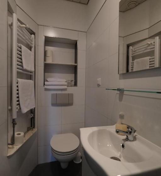 Номер Economy, Pension Hofmann