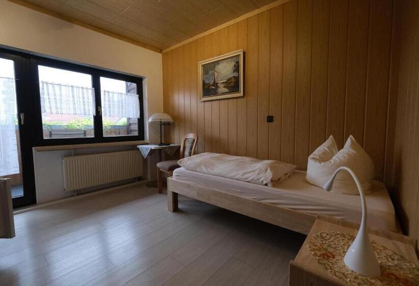 Номер Стандарт Индивидуальный, Pension Hofmann