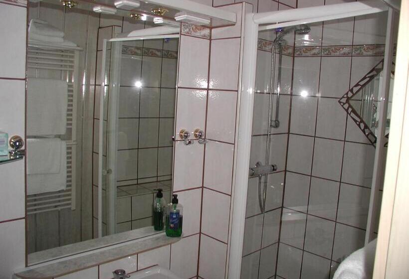 חדר אקונומי, Pension Hofmann