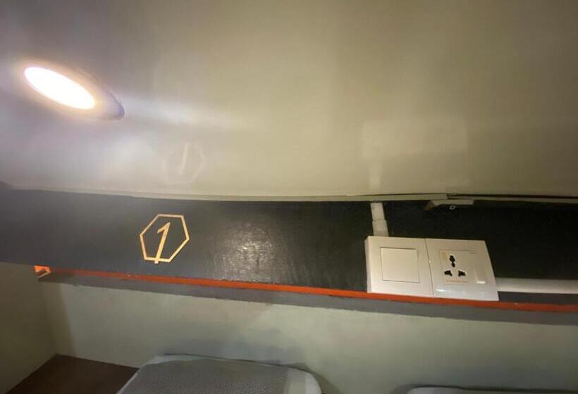 מיטה בחדר משותף, Hikers Sleep Port Guesthouse