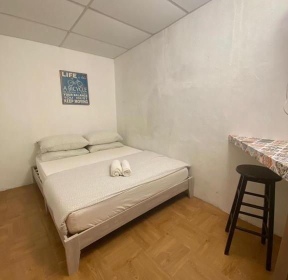 חדר אקונומי, Hikers Sleep Port Guesthouse