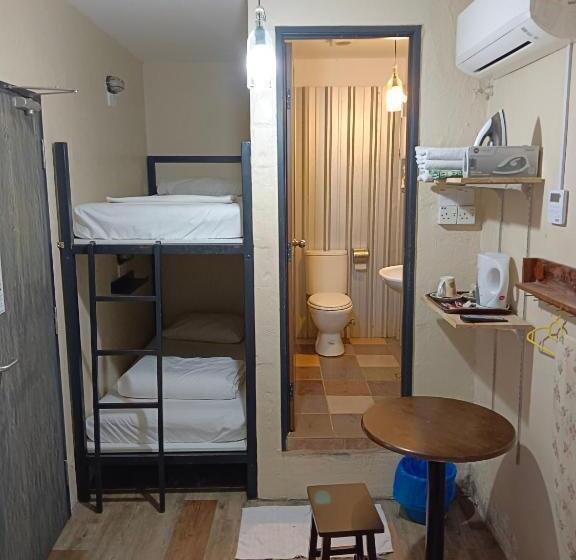 4인용 스탠다드 룸, Myera