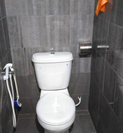 디럭스 룸, Myera