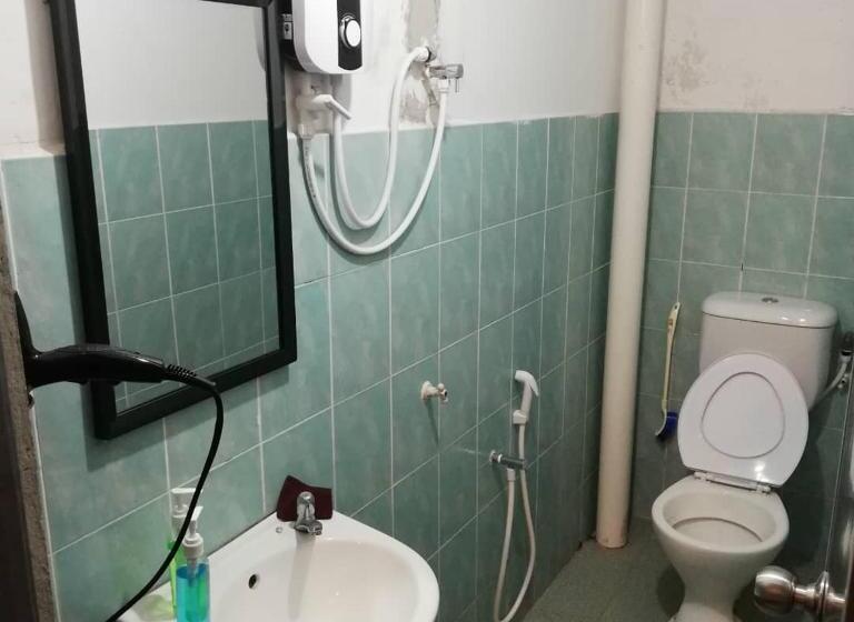 스탠다드 트리픔 룸 공동욕실, Myera