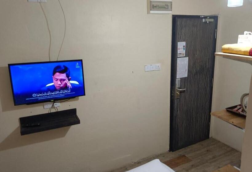 디럭스 룸, Myera