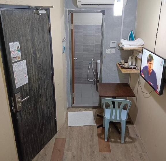 디럭스 룸, Myera